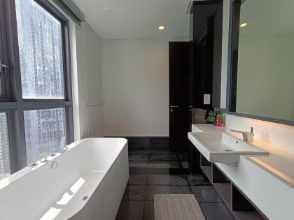 Luxurious 3 Bedroom withBathtub@The Mews@Klcc View - image 22