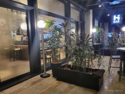 Modern Furnishing Arcoris 1-4 pax-5min to 163 mall - image 27
