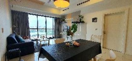 MCity 1 BR designer suite with KLCC lake view - image 8