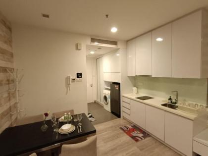 ACS-Juniorsuites @One Bukit Ceylon (Unit 20-7) - image 17