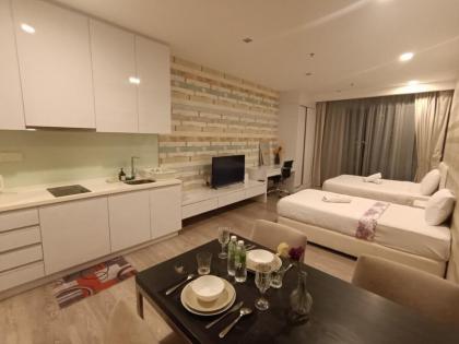 ACS-Juniorsuites @One Bukit Ceylon (Unit 20-7) - image 2