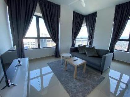 Dashing 3BR Suite @ Arte Plus Ampang - image 16