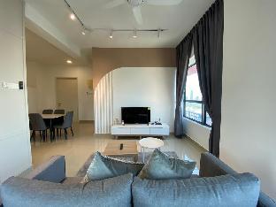 Dashing 3BR Suite @ Arte Plus Ampang - image 3