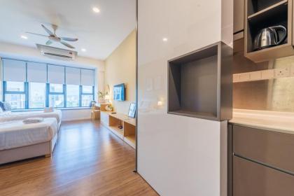 KLCC CityTowerViewSty5Pax @CeylonzSuites - image 22