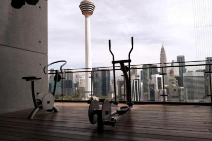 KLCC CityTowerViewSty5Pax @CeylonzSuites - image 30