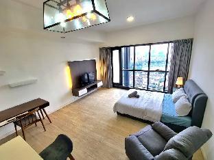 M city Cozy studio suite- lake view (KLCC area) - image 6