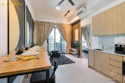 Luxe Premium Unit in the city with KL view #C - image 5