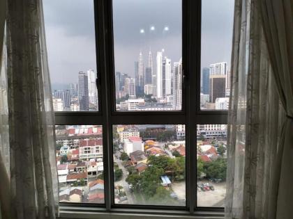 KL CityNear PWTCSweet Couple for 3 paxKLCC View - image 29