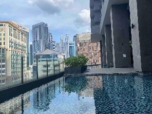 Modern Suites Netflix 3Mins to Monorail KL KLCC - image 2