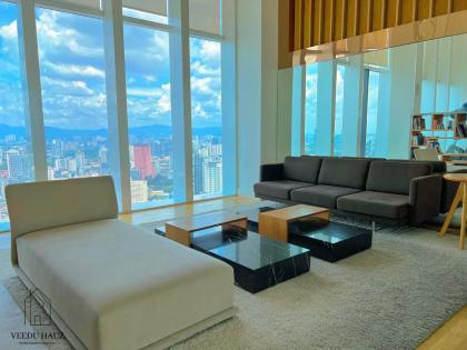 The Platinum Suites at KLCC by Veedu Hauz - image 15