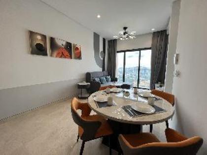 Lucentia Residence @ Bukit bintang Infinity pool - image 4