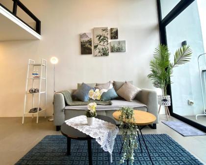 Lynhomes 33A Loft @ KL Sentral Loft Bangsar LRT 