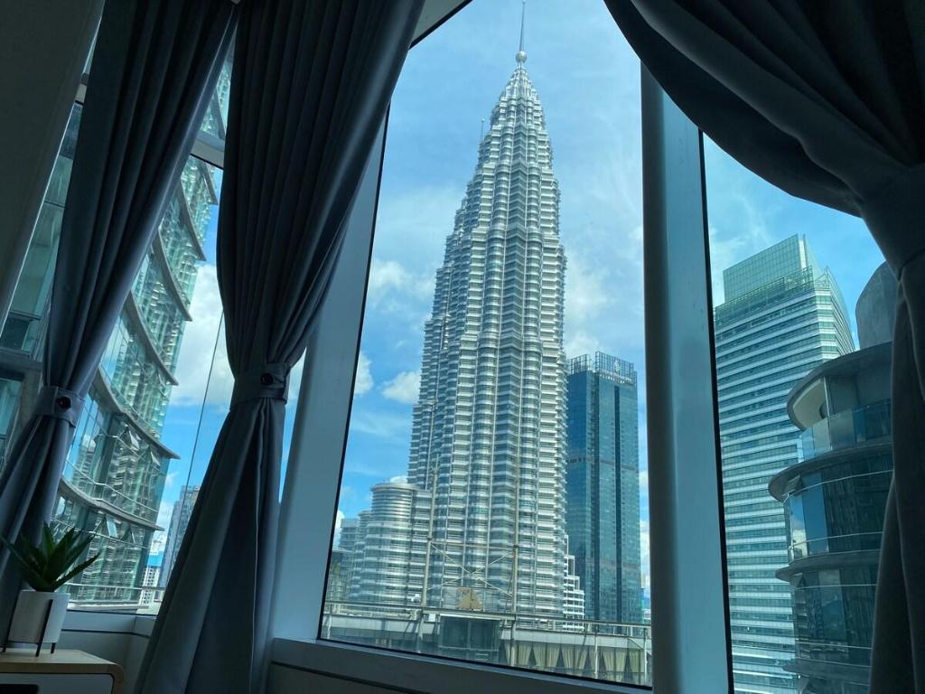 S3 Sky Suite KLCC By Genesis (KLCC VIEW) - image 7