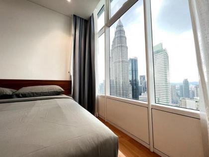 S5 Sky Suites KLCC by Genesis (KLCC VIEW) - image 2