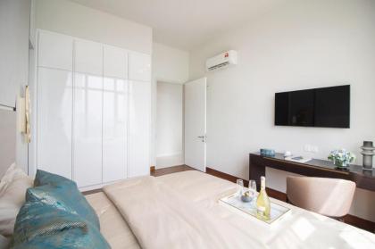 Designer 2 room@ Pavilion Embassy KLCC A1 - image 22