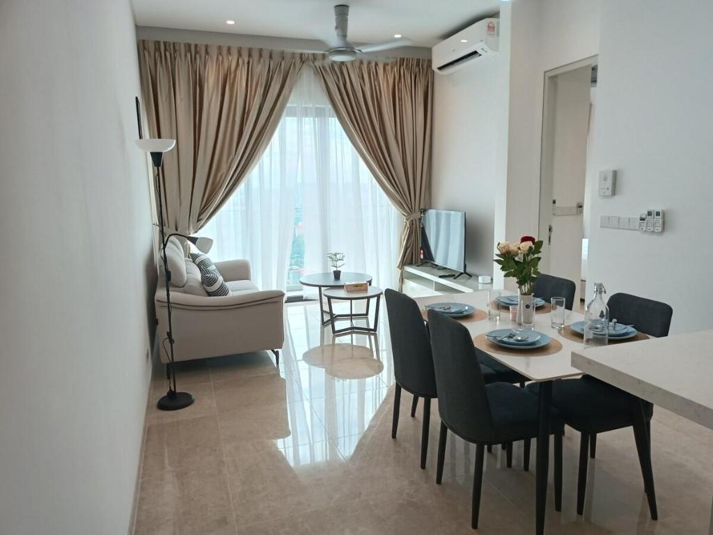 High Floor Luxury Family suites Kuala Lumpur BBCC - image 4