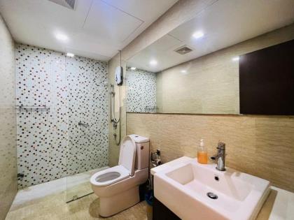 Limited Edition  3 bedroom Regalia Suite  KLCC - image 22