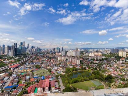 LinqSky Studio in the city with amazing KL view - image 19