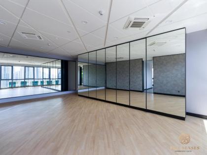 LinqSky Studio in the city with amazing KL view - image 6