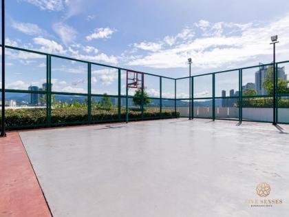 Simplicity Bedroom with Public Basketball court - image 22