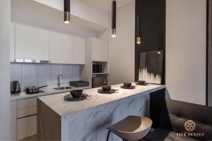 Couple & Family Friendly @ Services Apartment #AR - image 24