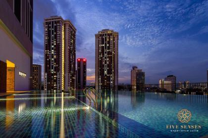 The Wonder World @ Serviced Apartment #AP - image 1