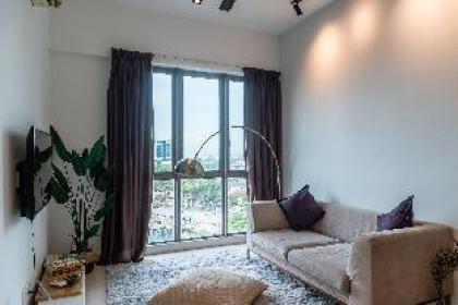 Berlian @ MyRehat Tropics 2 Bedrooms - image 12