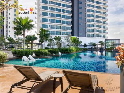 One Bedroom Studio @ Infinity Pool with KL View - image 3