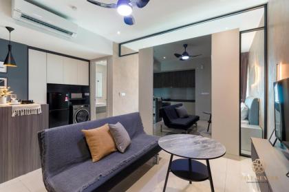 Spacious Unit with Easy Access around the KL City - image 21