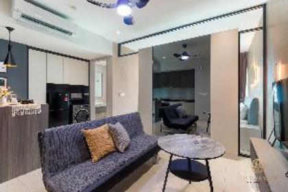 The only Serviced Apartment with 360 Sky Bridge - image 18