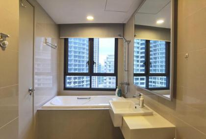 Cozy Apt near LRT Universiti Kuala Lumpur (2BR) - image 12