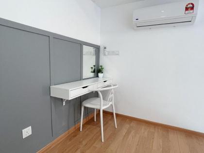EkoCheras Designer Duplex w Balcony by MOKA - image 25