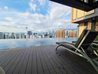 KL City view Infinity Pool @ Lucentia BBCC KL - image 21