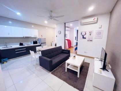 Promo Connected Train 2 Bedroom (ABOVE MALL) 28 Kuala Lumpur