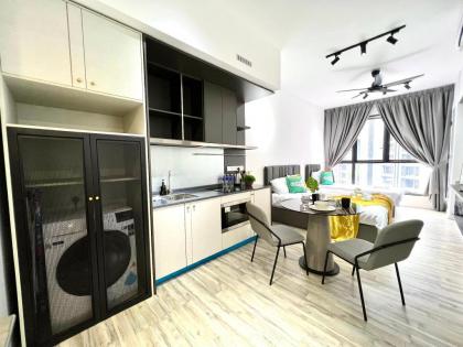NEW# Midvalley Millerz Square Suite  OUG w Netflix - image 26