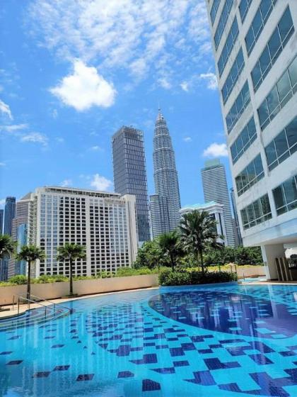 Crest Residence Klcc Netflix Great Pool