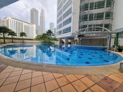 Crest Residence Klcc Netflix Great Pool - image 14