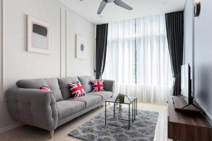 WEEKLY RENTAL OFFER! Designer 3BR 3-Min Walk KLCC Kuala Lumpur 