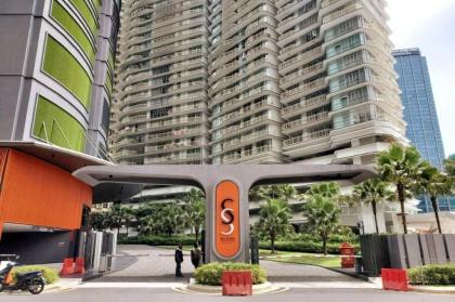 WEEKLY RENTAL OFFER! Designer 3BR 3-Min Walk KLCC - image 9