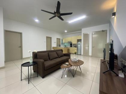 Big Family/ Group 3-Bedroom @ Sunway Velocity - image 17