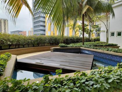 Lovely 8-PAX 3BR with pool at Sunway Velocity VR3 - image 26