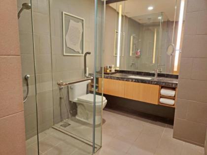 Luxurious and Peaceful! Special 2-BR Apt Suite - image 30