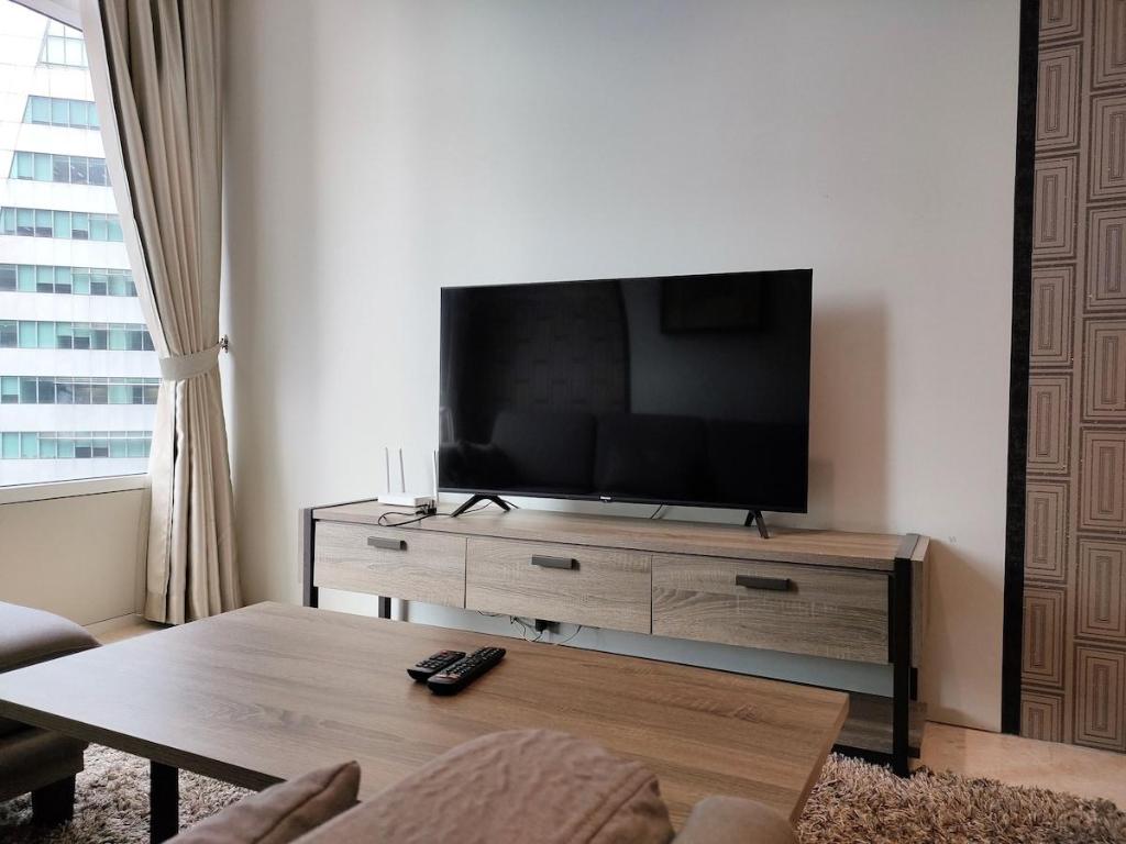 Level 15 3BR City Center At Sky Suites @ KLCC - main image