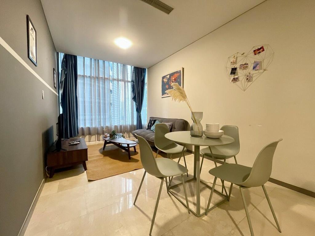 Level 18 3BR City Center At Sky Suites@KLCC - main image