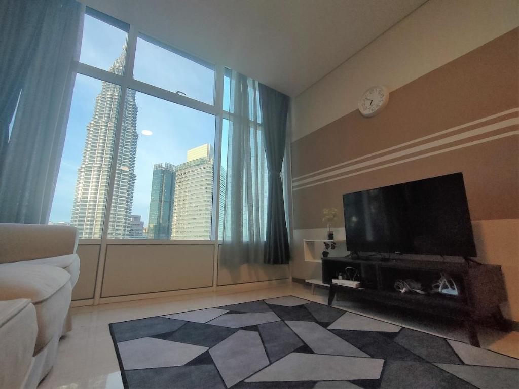 Level 49 City Center KLCC View 3BR @ KLCC - main image