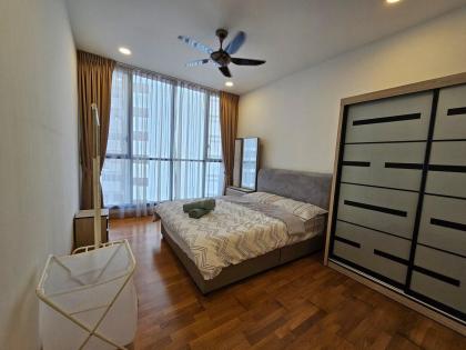 Two BR Unit in KL Gateway Mall / Midvalley Bangsar - image 10