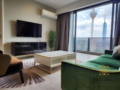 FACE Style Premium Suite KLCC by Reluxe - image 19