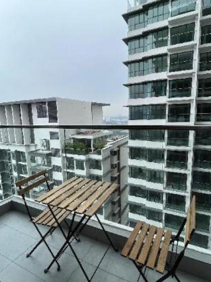 Lovely 3BR 6pax Sunway Velocity - image 7