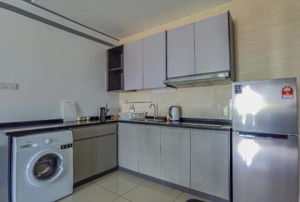 Lovely 2 bedroom w Pool for 6 pax - Chan Sow Lin - image 9