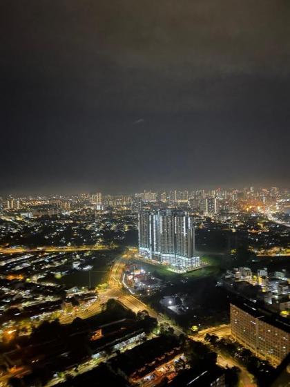 Kepong DesaPark MontKiara Publika Family Suit 7Pax - image 23